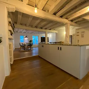 Old Town Apartamento